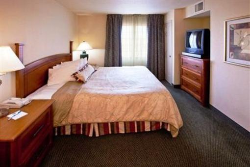фото отеля Staybridge Suites South