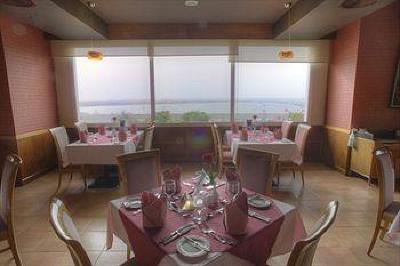 фото отеля Al Diar Capital Hotel