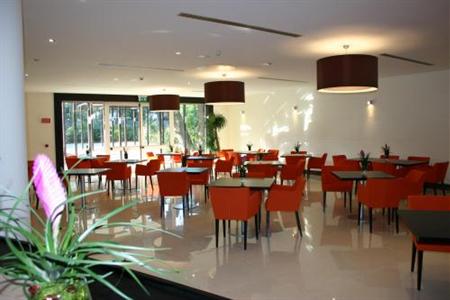 фото отеля Nicotel Pineto