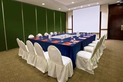 фото отеля Fiesta Inn Saltillo