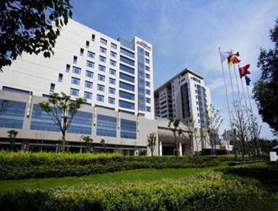 фото отеля Howard Johnson Garden Plaza Yixing