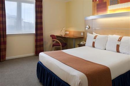 фото отеля Holiday Inn Express Edinburgh - Waterfront