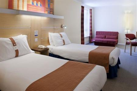 фото отеля Holiday Inn Express Edinburgh - Waterfront