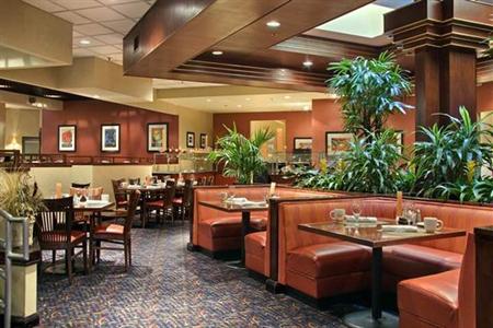 фото отеля Hilton Durham near Duke University