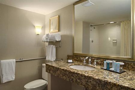 фото отеля Hilton Durham near Duke University