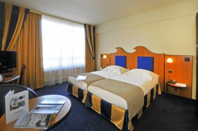фото отеля Badhotel Scheveningen