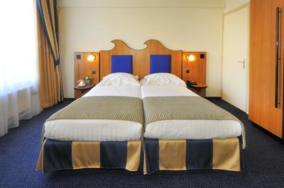 фото отеля Badhotel Scheveningen