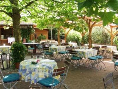 фото отеля Adler Landhotel Burgstadt