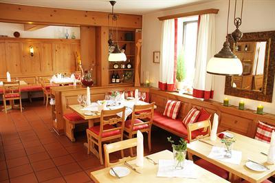 фото отеля Adler Landhotel Burgstadt
