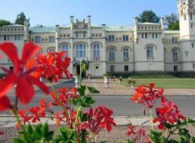 фото отеля Paszkowka Palace Hotel