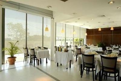 фото отеля Dazzler Camberland Hotel Pilar