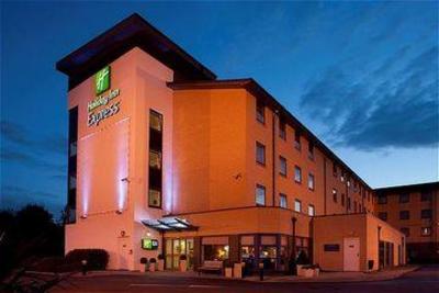 фото отеля Holiday Inn Express Swindon West M4 Jct 16