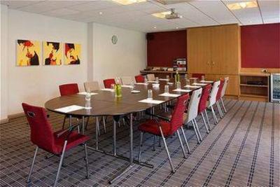 фото отеля Holiday Inn Express Swindon West M4 Jct 16