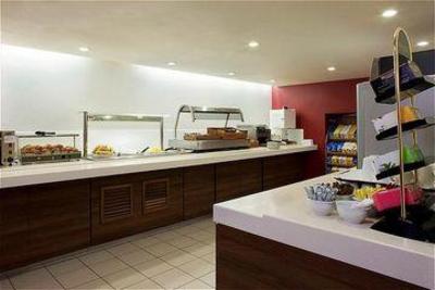 фото отеля Holiday Inn Express Swindon West M4 Jct 16