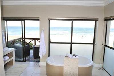 фото отеля On the Beach Guesthouse Jeffreys Bay