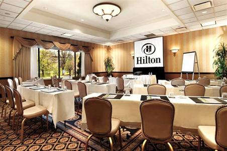 фото отеля Hilton Lisle / Naperville