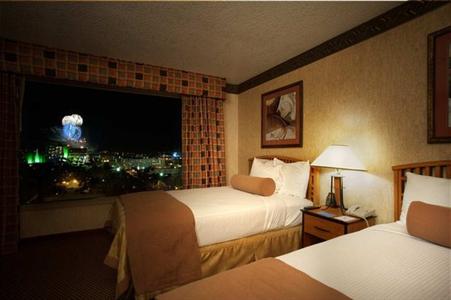 фото отеля Embassy Suites Anaheim South / Disneyland Resort