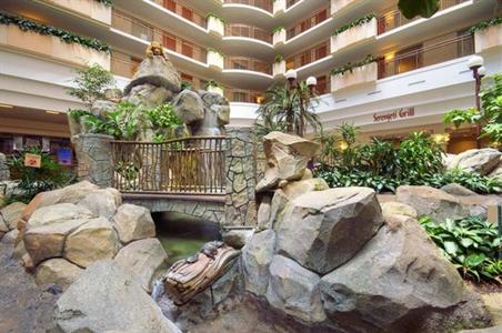 фото отеля Embassy Suites Anaheim South / Disneyland Resort