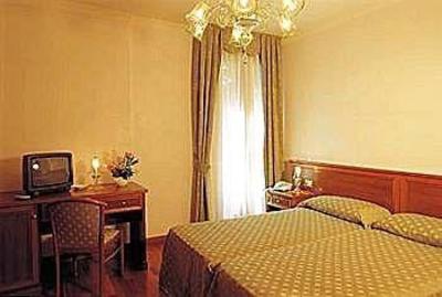 фото отеля Hotel Villa Cipro