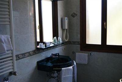 фото отеля Hotel Villa Cipro