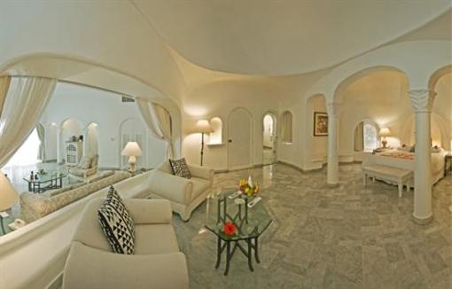 фото отеля Las Hadas Golf Resort and Marina