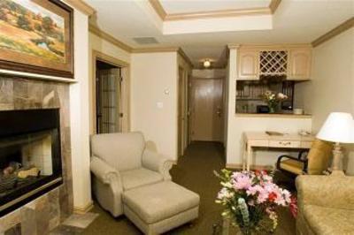 фото отеля Aspen Hotel & Suites
