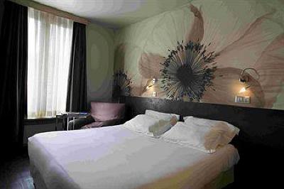 фото отеля Vivaldi Hotel Puteaux