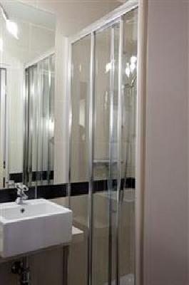 фото отеля Vivaldi Hotel Puteaux