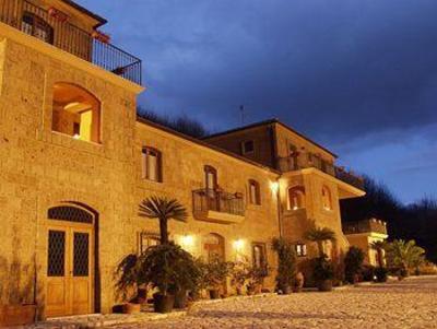 фото отеля Tenuta Montelaura Bed & Breakfast Forino