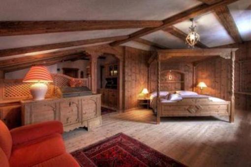фото отеля Hotel La Perla Corvara in Badia