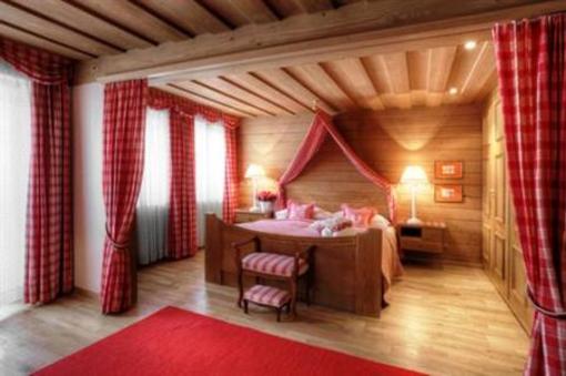 фото отеля Hotel La Perla Corvara in Badia