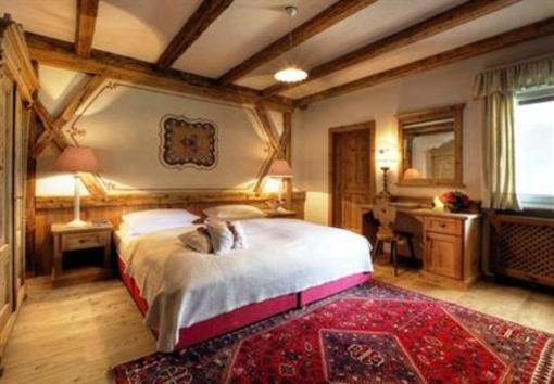фото отеля Hotel La Perla Corvara in Badia
