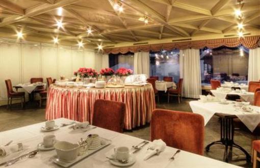 фото отеля Hotel La Perla Corvara in Badia