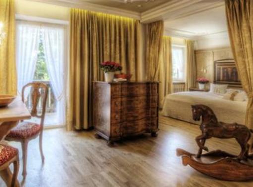 фото отеля Hotel La Perla Corvara in Badia