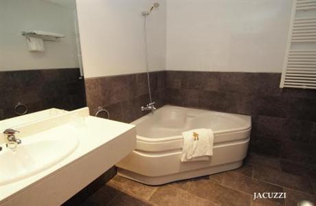 фото отеля Hotel Ciudad De Haro