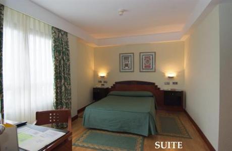 фото отеля Hotel Ciudad De Haro