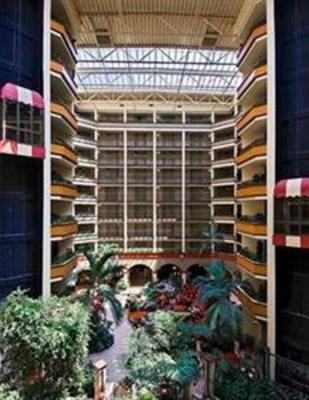 фото отеля Embassy Suites Hotel Nashville - Airport