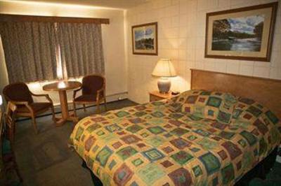 фото отеля Haida Way Motor Inn