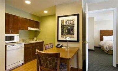 фото отеля Homewood Suites Airport West Maryland Heights