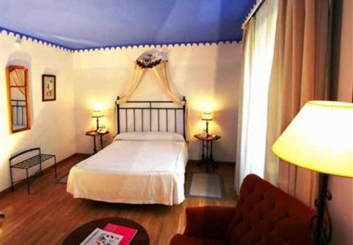 фото отеля Alcazar de la Reina Hotel
