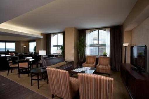 фото отеля Crowne Plaza Columbus Downtown