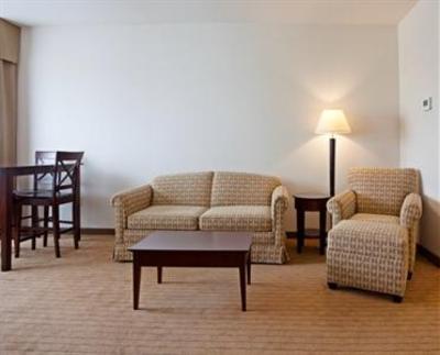 фото отеля Holiday Inn Madison at The American Center