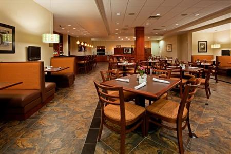 фото отеля Holiday Inn Madison at The American Center
