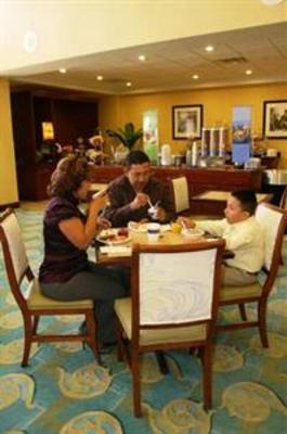 фото отеля Hampton Inn & Suites Fort Myers - Colonial Blvd