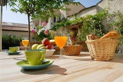 фото отеля Citotel Le Cheval Blanc Hotel Cognac