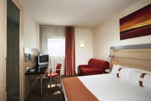 фото отеля Holiday Inn Express Madrid-Alcorcon