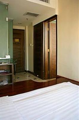 фото отеля Gem Hotel