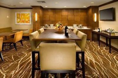 фото отеля Doubletree Hotel Dulles Airport-Sterling