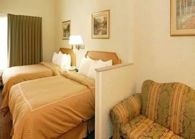 фото отеля Comfort Suites Airport Boise