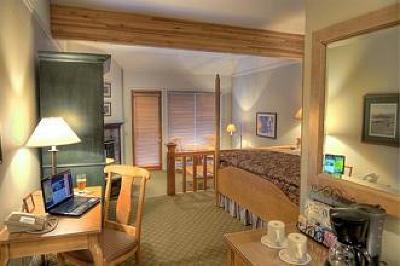 фото отеля Pine Ridge Inn
